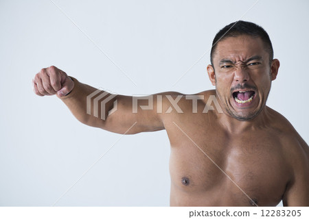 Sporty couple 12283205