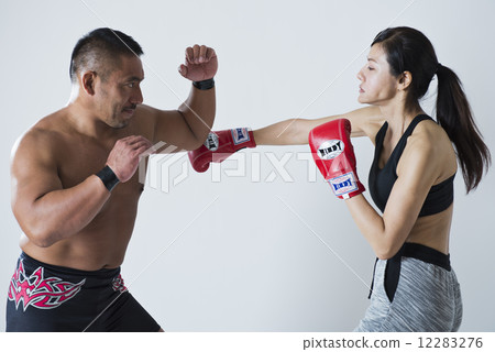 Sporty couple 12283276