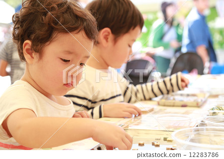 Tile Art Classroom 12283786