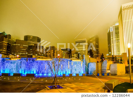 december 27, 2014, charlotte, nc, usa - charlotte skyline near r 12286044