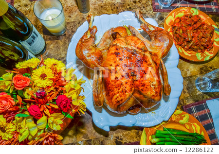 table set up before thanksgiving dinner 12286122
