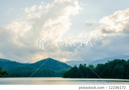 lake santeetlah in great smoky mountains north carolina lake santeetlah in great smoky mountains north carolina 12286172