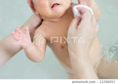 1 day after bathing 12286851