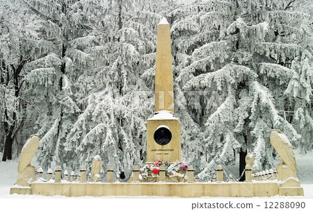 Place of duel Lermontova. 12288090