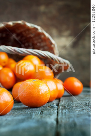 Simple Composition with Basket and Tangerines 12292840