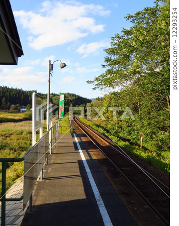 鐵路繼續 12293254