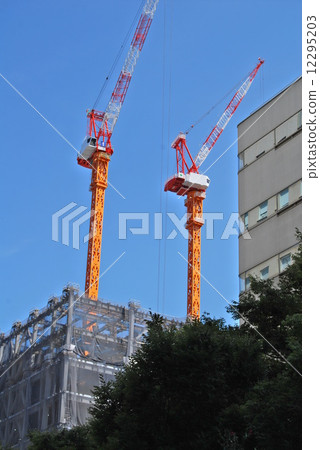 辦公樓建築工地起重機 12295203