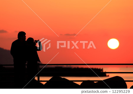 日落和情人 日落和情人 12295229
