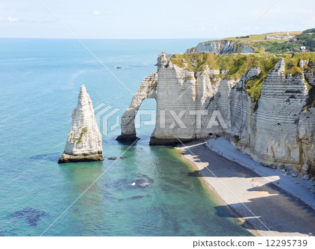 english channel coastline of Etretat 12295739