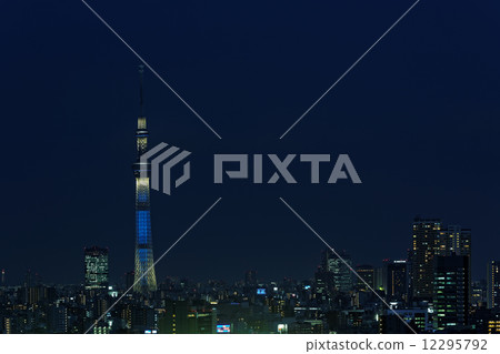 I will face the light-up sky tree from Kita-Pia 12295792