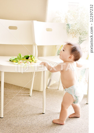 0歲的寶寶要等待 12297232