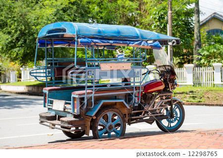 Tuk-Tuk, Luang Prabang, Laos. 12298765