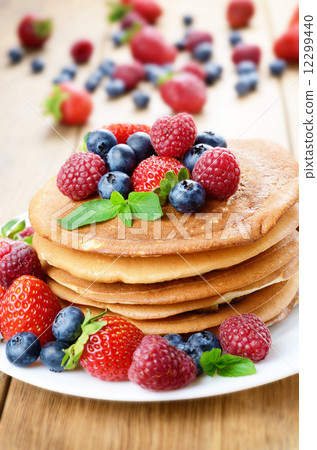 Pancakes with berries 12299440