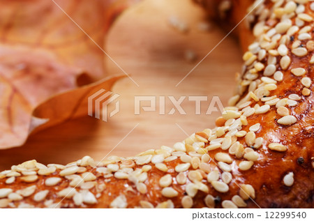 Wheat pretzel with sesame Wheat pretzel with sesame 12299540