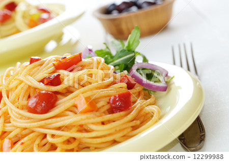 Spaghetti marinara pasta salad 12299988