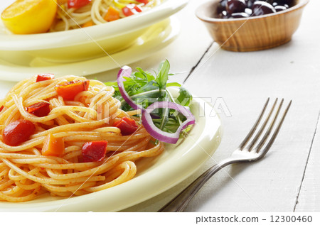 Spaghetti marinara pasta salad 12300460