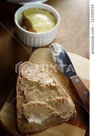 Liver paste sandwich Liver paste sandwich 12300919