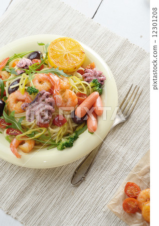 Seafood spaghetti pasta dish with octopus and shrimps Seafood spaghetti pasta dish with octopus and shrimps 12301208