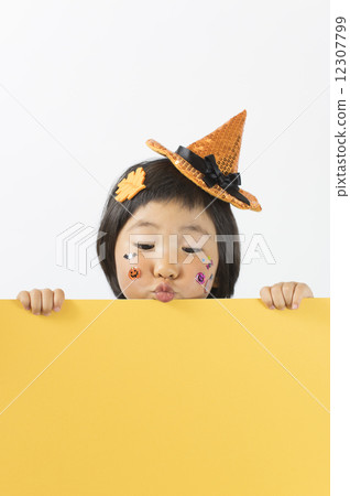 做個鬼臉 12307799