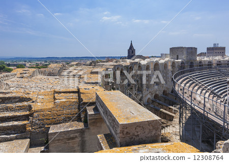 Arles 12308764