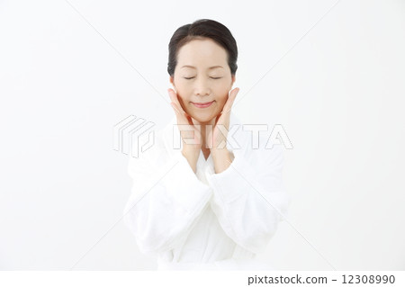 Skin care / middle-aged women Skin care / middle-aged women 12308990