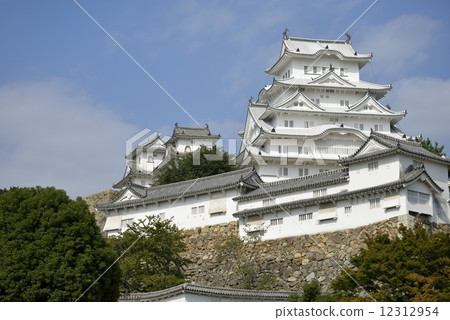 Himeji Castle (September 2014) Himeji Castle (September 2014) 12312954