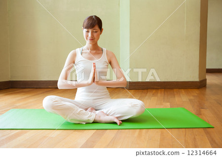yoga     12314664