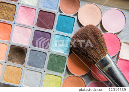 A colourful of beautiful life 2 12314889