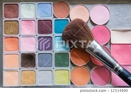 A colourful of beautiful life 1 12314890