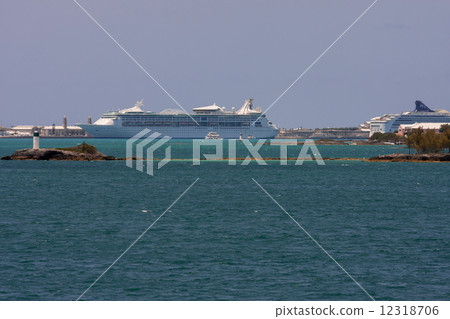 Bermuda Bermuda 12318706