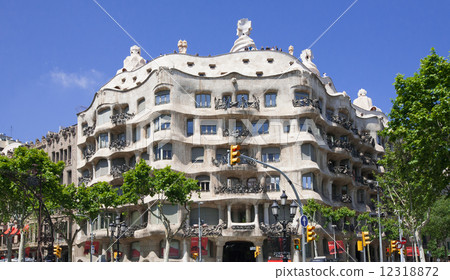 Barcelona Barcelona 12318872