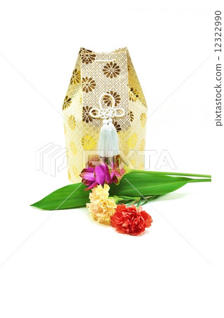 Until forever · a remnant of a loving cat urn and flower · vertical position 12322990