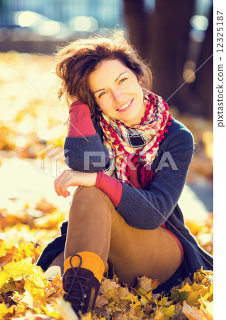Portrait of young beautiful woman 12325187