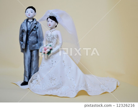 Wedding doll 1 12326216