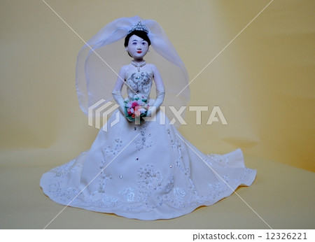 Wedding doll 6 12326221