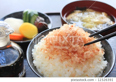 Rice accompanied by rice 12326391
