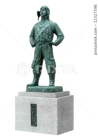 Statue of brave man 12327396