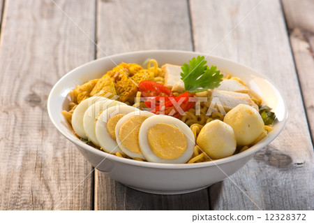 singapore curry noodles singapore curry noodles 12328372