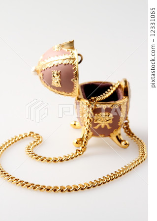 金色閃亮的珠寶 12331065