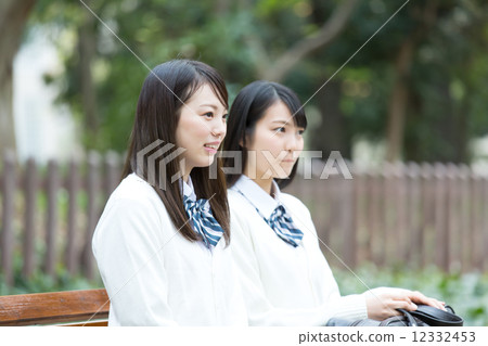 Female school student 2 people Female school student 2 people 12332453
