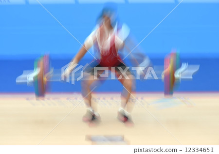 Weight lifting 12334651