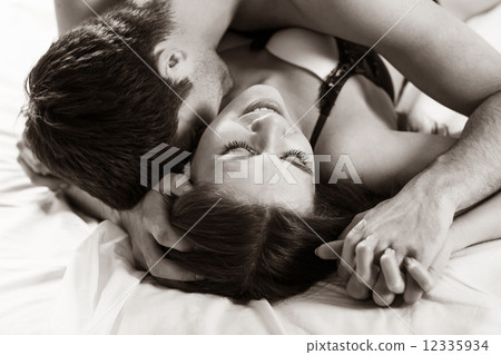 young lovers kiss 12335934