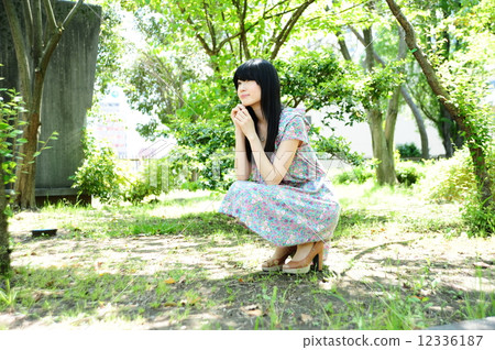 女性肖像 女性肖像 12336187