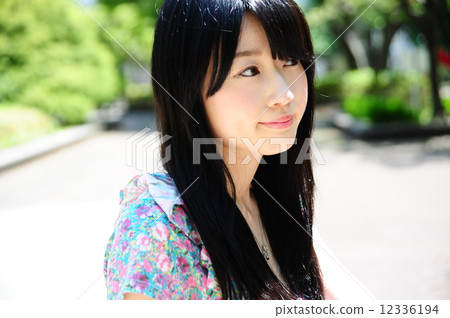 女性肖像 女性肖像 12336194