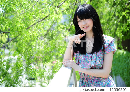 女性肖像 女性肖像 12336201