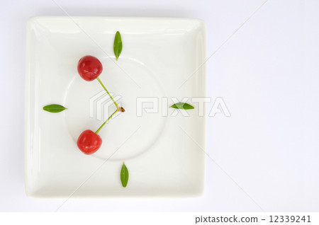 natural clock natural clock 12339241