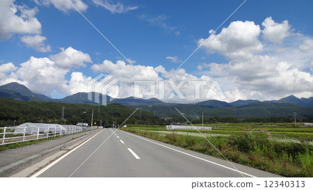 國道299號·俗稱“童話之路”和八嶽山 國道299號·俗稱“童話之路”和八嶽山 12340313