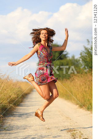 Woman in jump 12341120