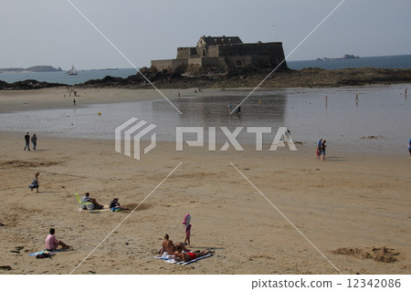The old fortress of Saint-Malo 12342086