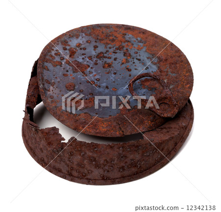 Old rusty tin can Old rusty tin can 12342138